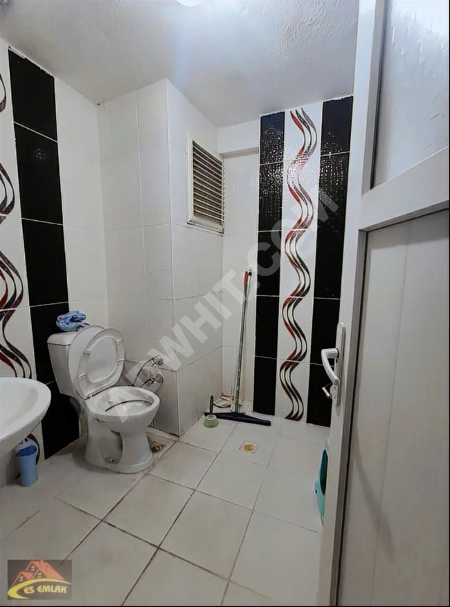 1+1 apartment with high entrance for sale in İkitelli Mehmet Akif