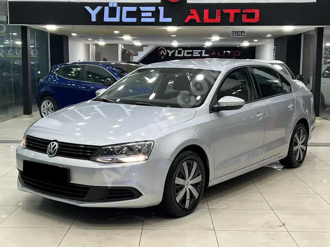 سيارة VOLKSWAGEN JETTA موديل 2014 مُعتنى بها بلا مصاريف إضافية بدون خدوش ولا طلاء