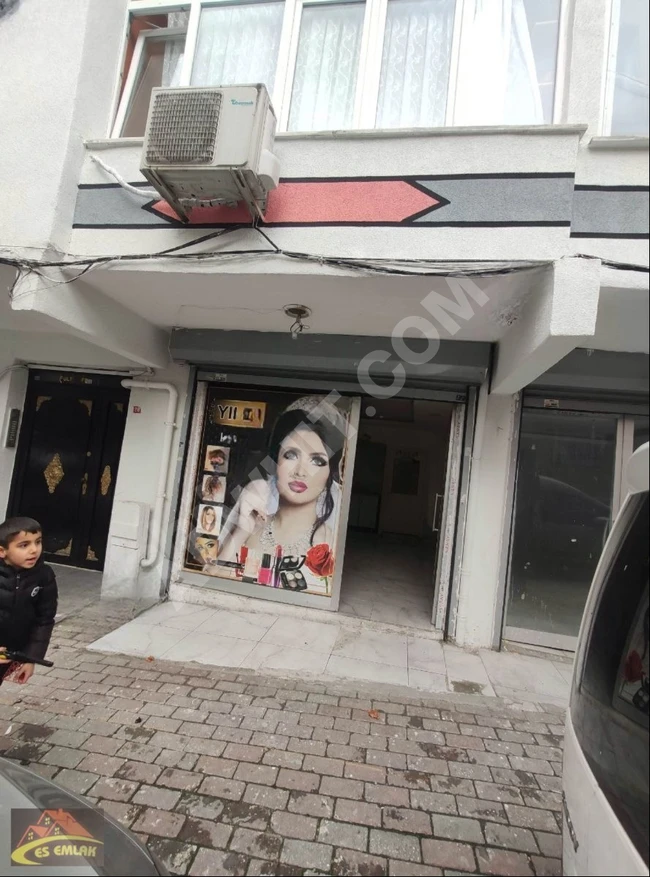 Shop for rent with a straight entrance in İkitelli Mehmet Akif