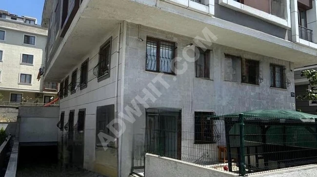 2+1 apartment for sale near the marina in Beylikdüzü Kavaklı