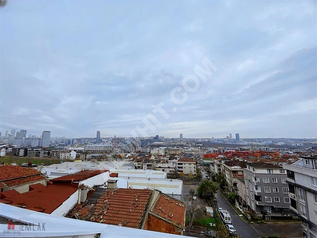 Furnished penthouse apartment 1+1 for rent with terrace near the metrobus in BEYLİKDÜZÜ.