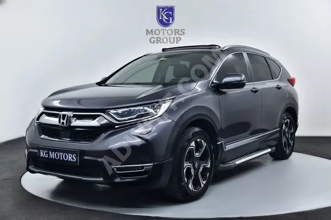 HONDA CRV 2019 model with panoramic roof camera, collision prevention, blind spot alert, and lane tracking system.