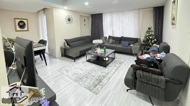 2+1 apartment for sale with an area of 95 square meters, equipped with a parking lot in the Fatih neighborhood.