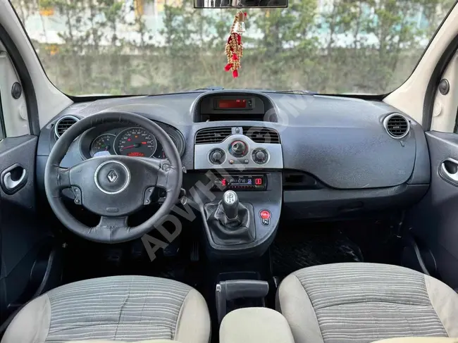 Renault Kangoo/1.5dCI Expression موديل 2012 بدون عيوب بحالة ممتازة ومُعتَنى بها