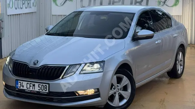 سيارة SKODA OKTAVİA STYLE 1.6 TDI CRUİSE  موديل SKODA   مثبت سرعة- CARPLAY-إضاءة داخلية