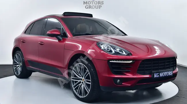 PORSCHE MACAN car, 2015 model, dealer edition without defects, with heating and cooling, carbon steering wheel.