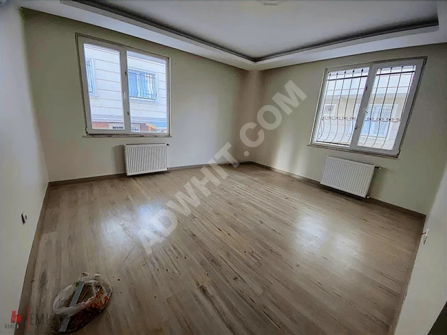 2+1 apartment on the ground floor of a new building, with a total area of 85 square meters in the center of BEYLİKDÜZÜ YAKUPLU.