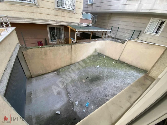 2+1 apartment on the ground floor of a new building, with a total area of 85 square meters in the center of BEYLİKDÜZÜ YAKUPLU.