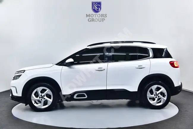 C5 AIRCROSS FEEL BOLD car model 2022 with a sunroof + rear vision for reversing + lane keeping assist