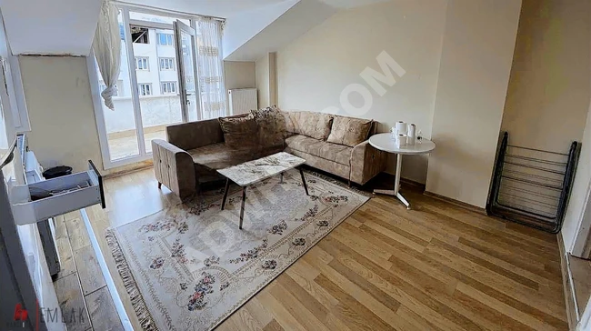 Furnished penthouse apartment 1+1 for rent with terrace near the metrobus in BEYLİKDÜZÜ.