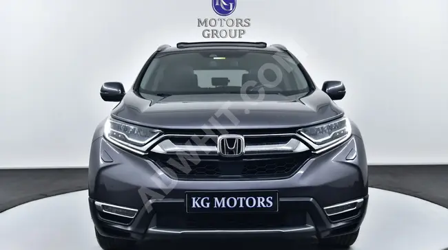 HONDA CRV 2019 model with panoramic roof camera, collision prevention, blind spot alert, and lane tracking system.