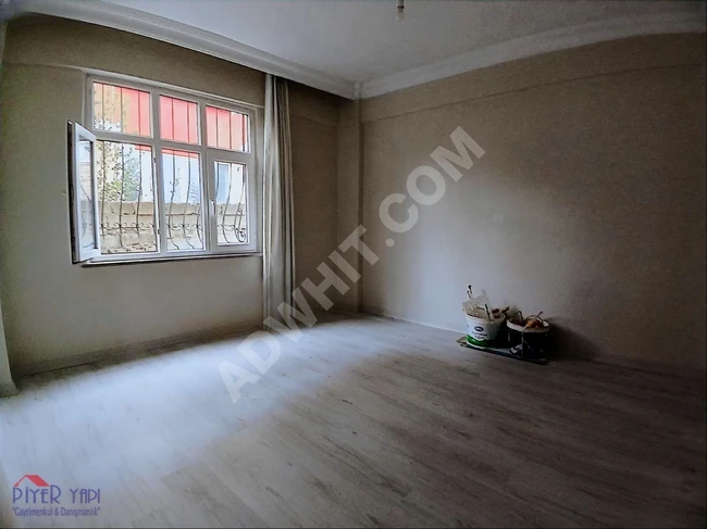 Apartment for rent, 100 square meters, 3+1, on the first floor in the KASIMPASA İSTİKLAL neighborhood, equipped with a fireplace.