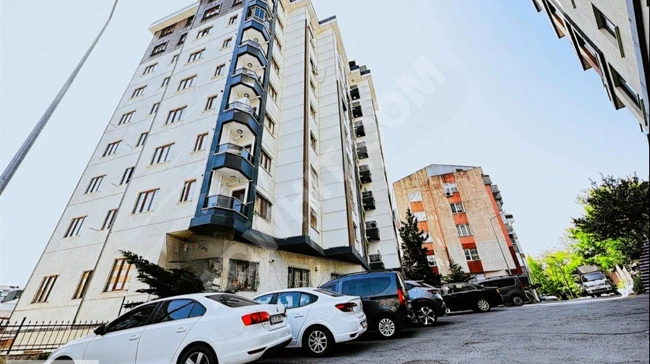 Apartment for sale 2+1, 2 minutes away from ÇIRÇIR Metro - Inside the complex, on the fifth floor, with an area of 90 square meters.