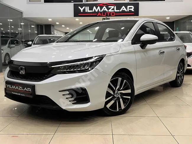 سيارة Honda City موديل 2022 - بمسافة 62 ألف** 1.79 قرض - رؤية ليلية