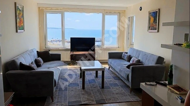 Apartment for sale in the center of ŞİLE, in the heart of the market, overlooking the sea and located on the second floor of the main entrance.