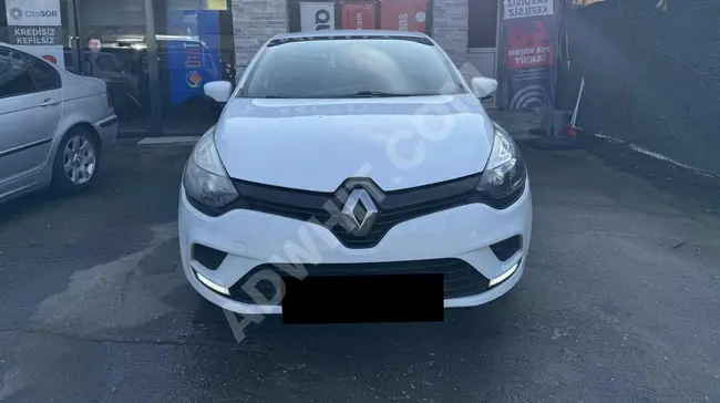 RENAULT CLIO with a down payment of 250,000, model 2018, 165,000 km, no defects