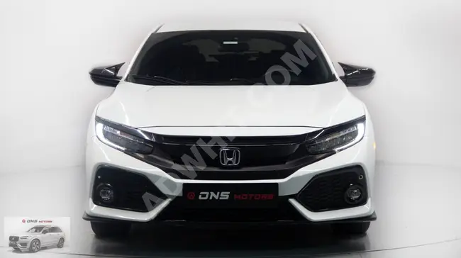 CIVIC SPORT 1.5 VTEC car, 2017 model - with 182 horsepower - at a 1.89% loan/installment over 12 months