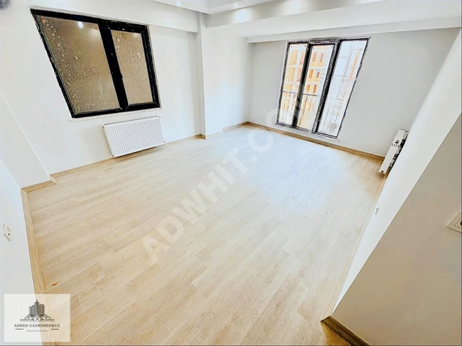 A luxurious 3+1 apartment on the third floor with an elevator in the ÇIRÇIR area, completely new with an area of 130 square meters - open to exchange