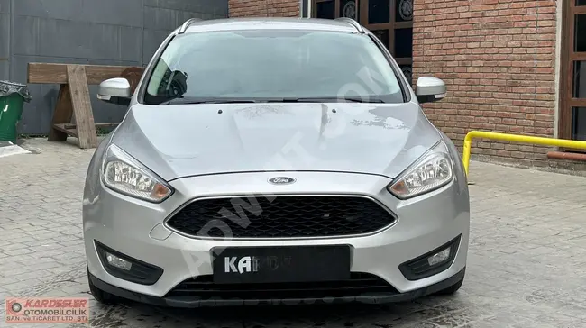 سيارة FORD FOCUS SW موديل 2017 - ديزل + أوتوماتيكي + كاميرا خلفية