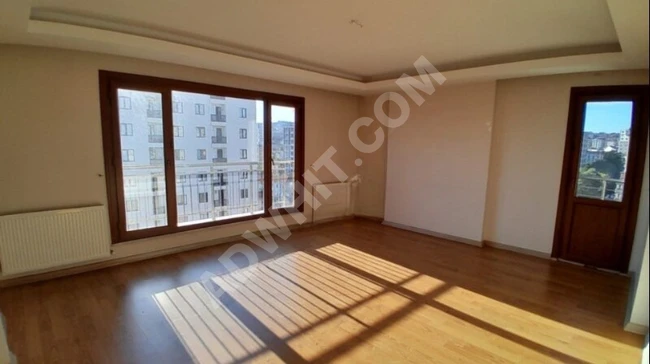 3+1 Apartment for Rent with Parking, Equipped with an Elevator, 10th Floor, 120 Square Meters