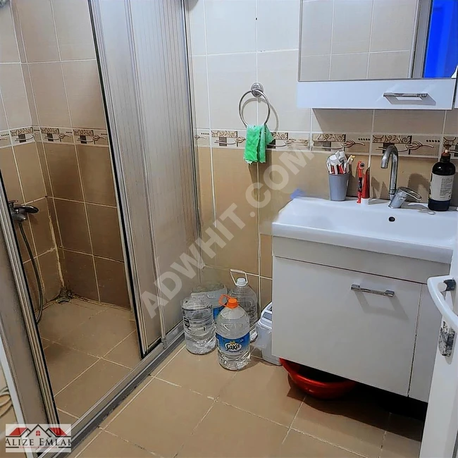 A clean apartment in a central location in Halkalı Meydan - directly from the owner - delivered empty and ready to move in.