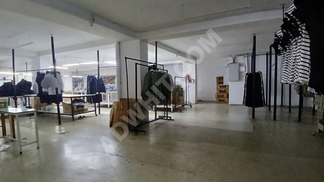 Commercial shop for sale with an area of 600 square meters, with two entrances, suitable for all businesses in Çağlayan.