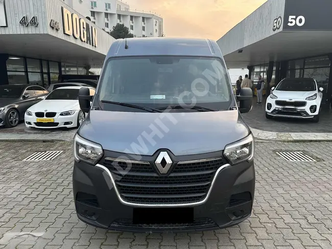 RENAULT MASTER 2.3 DCİ  موديل 2020  13م3 عداد 175,000 كم + %20 فواتير