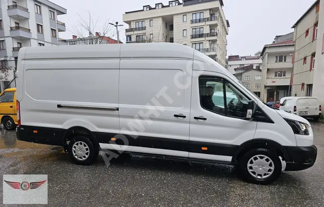 Ford Transit 350 E van model 2023 - Maintenance in service