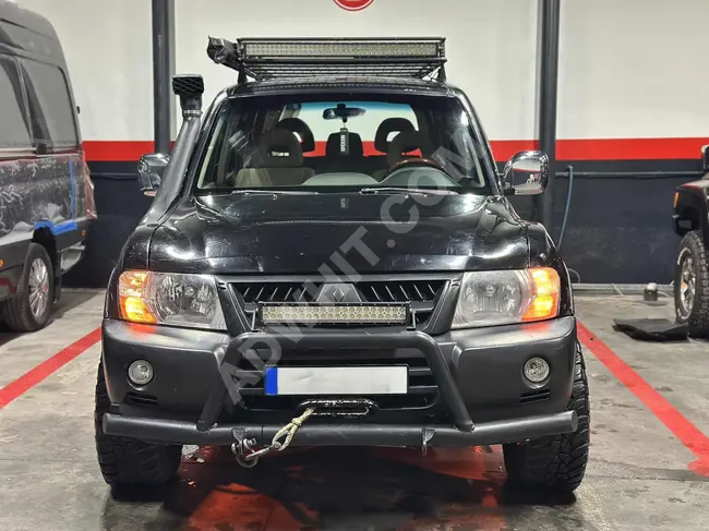 سيارة Mitsubishi Pajero موديل 2004 أوتوماتيك فتحة سقف