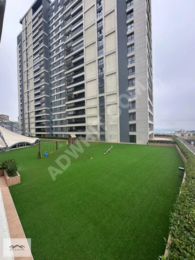 BEYLİKDÜZÜ BEYKENT AVENUE DE SATILIK 1+0 OFİS