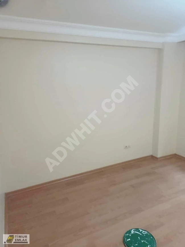 Apartment for sale on the street behind YUNUS EMRE Middle School in ESENEVLER