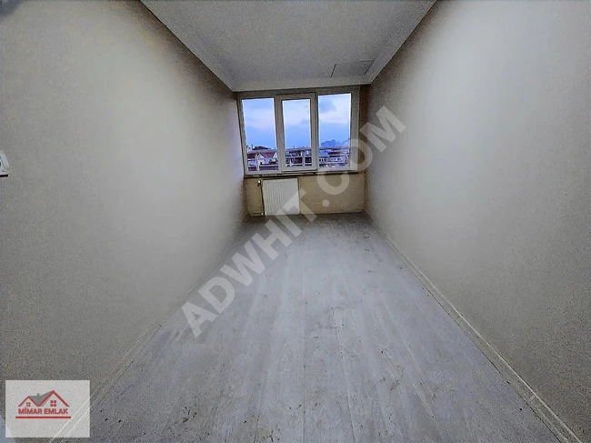 Urgent Sale: A triplex 3+3 apartment, 160 square meters, with a raised ceiling.