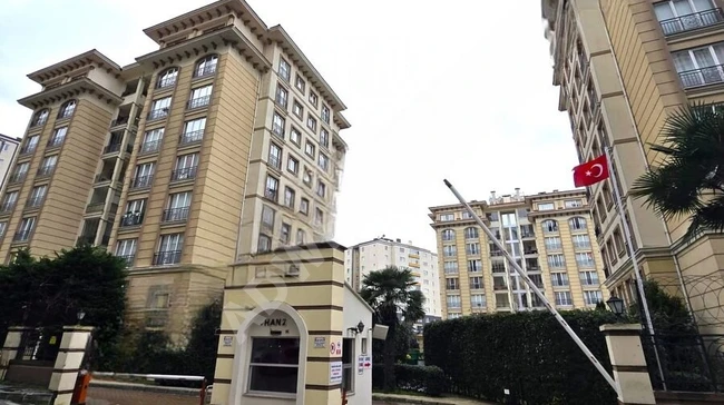 For rent: 3+1 apartment with a view facade in İSTANBUL HAN 2 EVLERİ