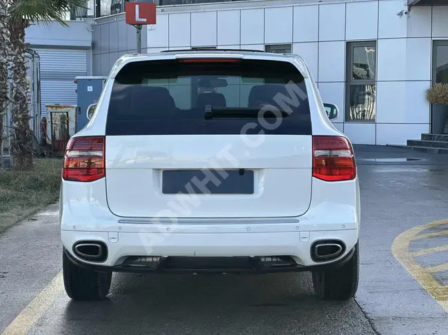 Porsche Cayenne 3.6 V6 car with 200,000 km - from the agency