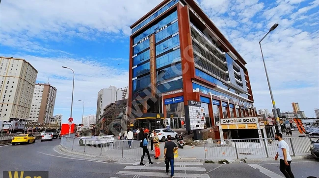 مكتب فاخر للإيجار بمساحة 105 م² في Beykent Plaza - Beylikdüzü