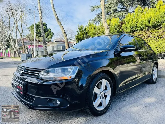 VW JETTA 1.6TDI COMFORTLİNE/ / أوتوماتيك / فتحة سقف / محافظ عليها من EGE MOTORS/