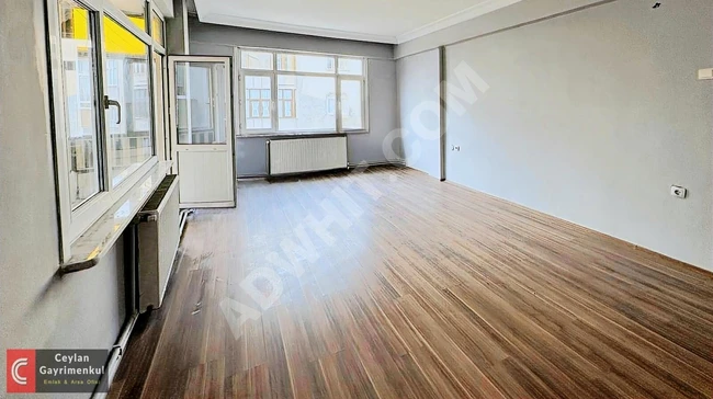 2+1 apartment for sale on a middle floor near the Soğanlı Central Mosque, eligible for a loan.