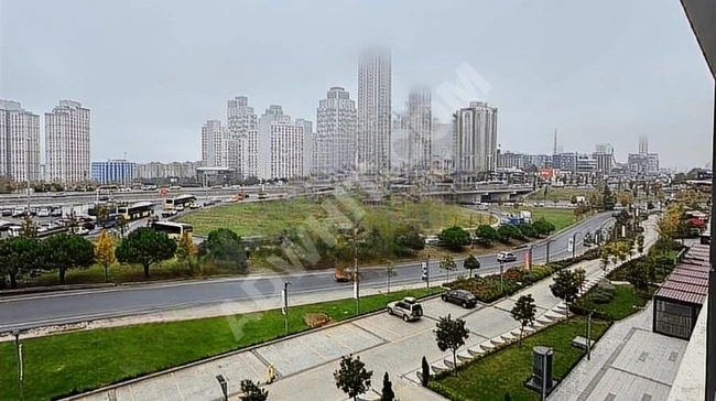 BEYLİKDÜZÜ BEYKENT AVENUE DE SATILIK 1+0 OFİS