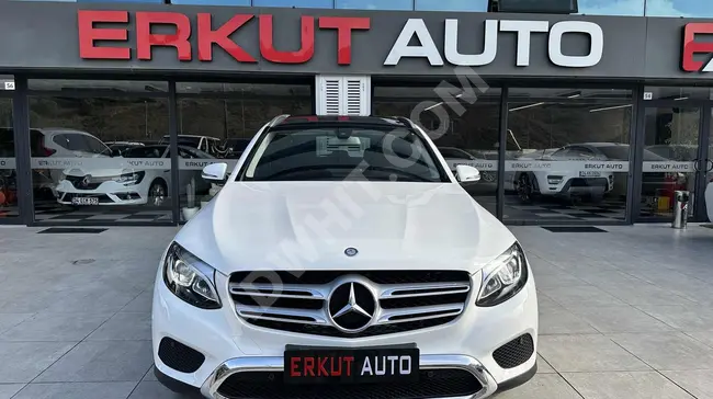 Mercedes - Benz GLC 220 D Style موديل  2017  كامل  التجهيزات من ERKUT AUTO