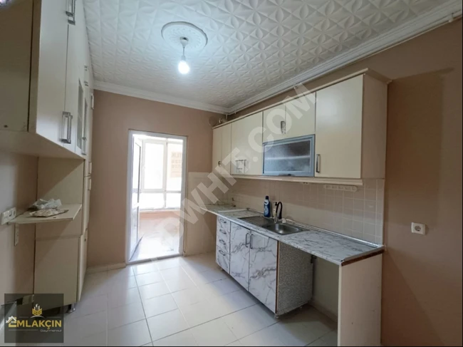 3+1 apartment with an area of 118 square meters, empty for sale in Kayabaşı neighborhood, area 3.