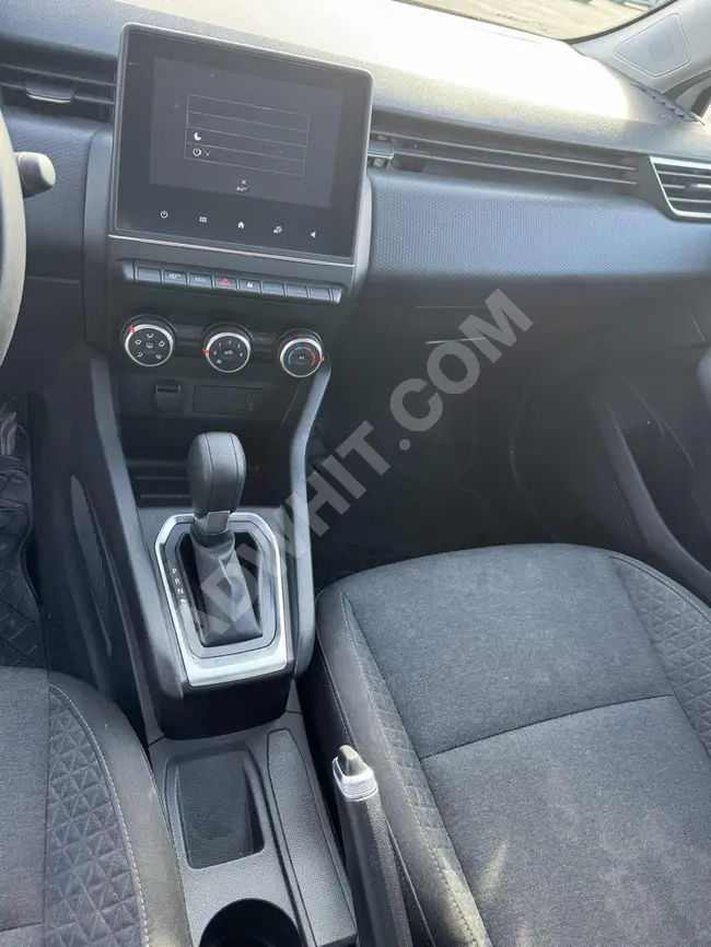 سيارة Renault Clio1.0 TCe Touc موديل 2023