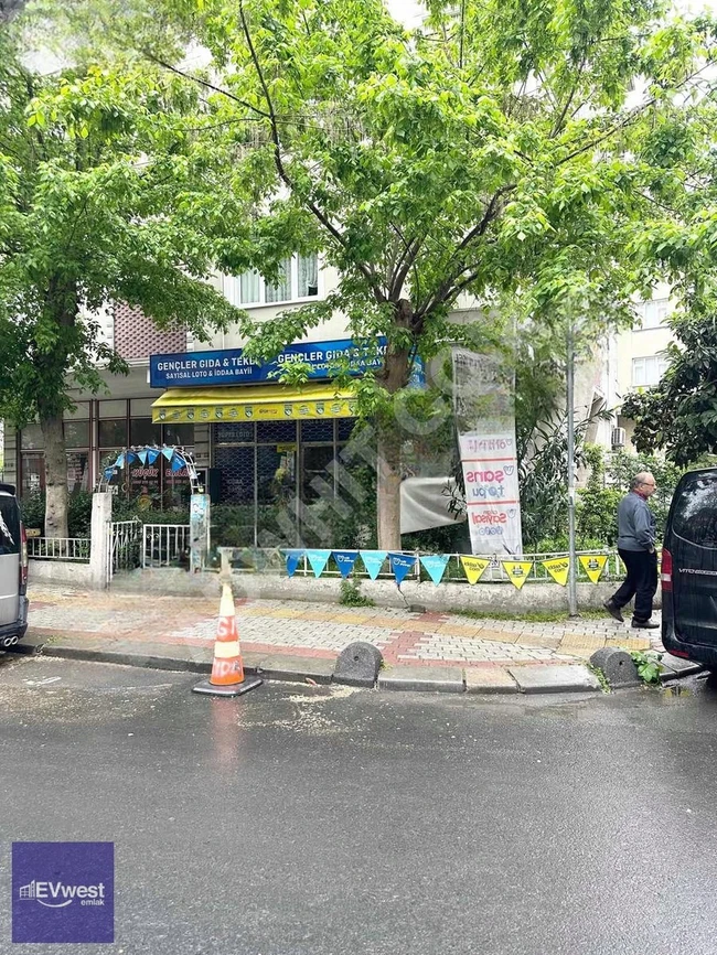 EVwest'tn TERAKKİ CADDESİ'NDE KÖŞE DEPOLU BOŞ FIRSAT DÜKKAN