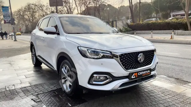 MG HS 1.5 T-GDI LUXURY موديل 2024    سقف بانورامي  (بلونين من الداخل)