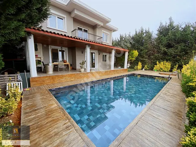 Villa for rent 4+2 furnished and independent with a pool in Silivri Ortaköy