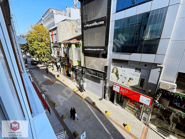 11 m² office renovated in B.Köy/Cevizlik, inside Karaca Business Center.