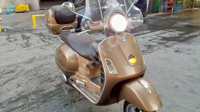 دراجة نارية Vespa GTS 250 موديل 2013