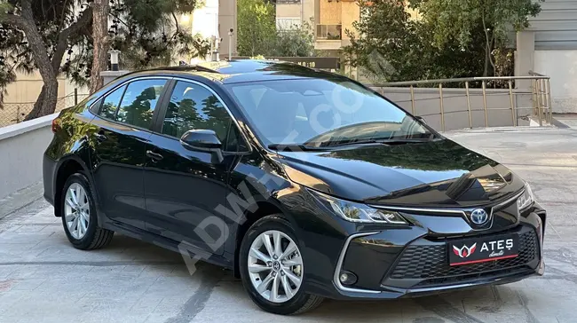 سيارة TOYOTA COROLLA موديل 2023 بلا أخطاء ولا طلاء ولا تلف، إمكانية قرض بنسبة 1.79%