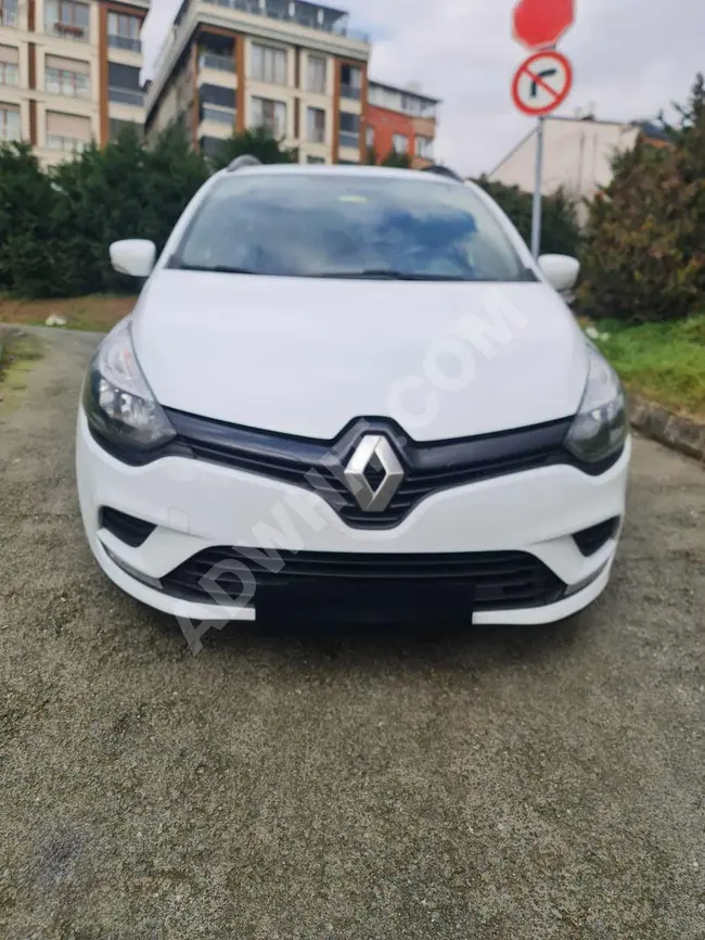 سيارة Renault Clio موديل 2020 خالية من الأخطاء بدون دهان - فاتورة بنسبة 20%