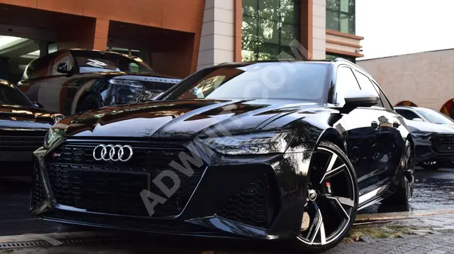 AUDI RS6 4.0 TFSI QUATTRO, model 2023, 600 horsepower, 22-inch rims.