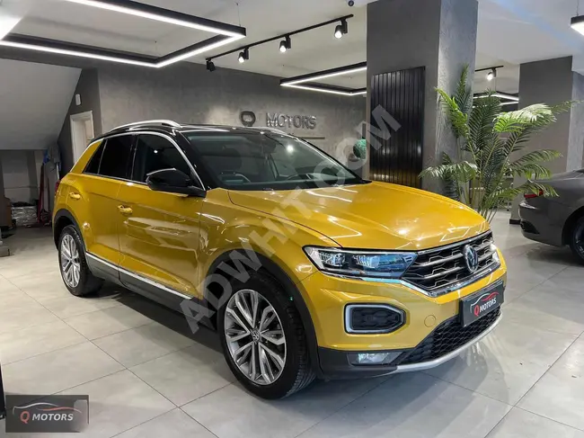 سيارة VOLKSWAGEN T-ROC HIGHLINE موديل 2020 - بدون خطأ مسافة 120.000 كيلومتر